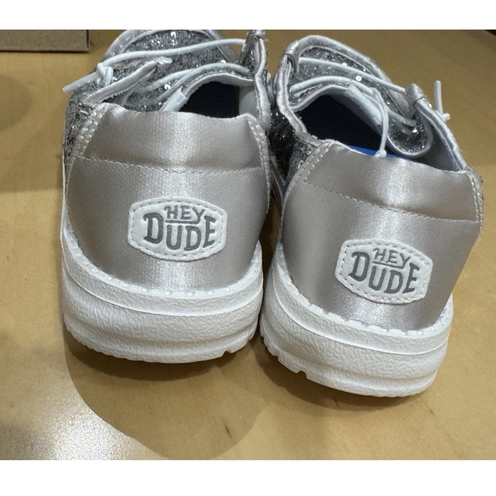 Hey Dude Womens Wendy Sequin Slip-On Shoes NWT SIZE 7 - Picture 5 of 8